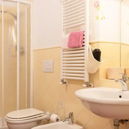Le Rose Di Leonardo - Antica Dimora Appartement